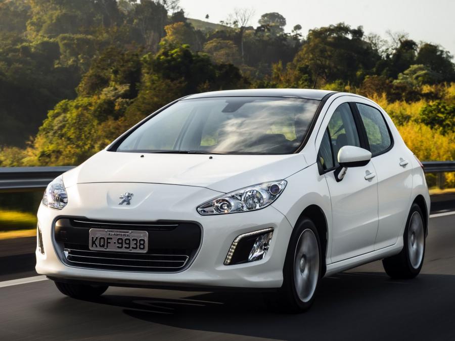  Peugeot 308 2012 года  (BR) (фото 7 из 18)